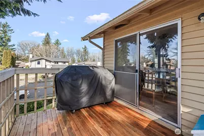 1601 Olympia Avenue SE, Renton, WA 98058 - Photo 9