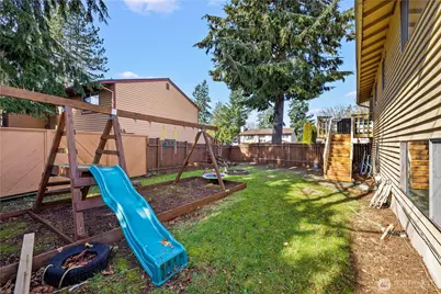 1601 Olympia Avenue SE, Renton, WA 98058 - Photo 25