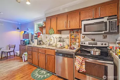 3913 3915 S Edmunds Street, Seattle, WA 98118 - Photo 7