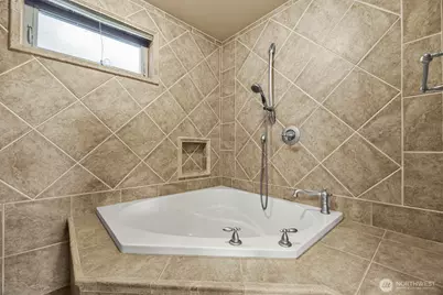 1300 Peace Portal Drive #106, Blaine, WA 98230 - Photo 17