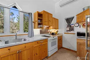 241 Chickadee Mountain Ln, Chelan, WA 98816 - Photo 11