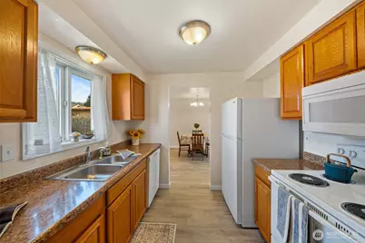 208 SE McClellan Street SE, Tenino, WA 98589 - Photo 9