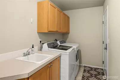 20424 190th Avenue E, Orting, WA 98360 - Photo 31