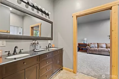 40105 Highland Drive E, Roy, WA 98580 - Photo 27