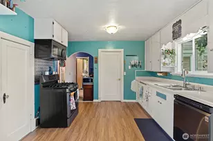 9715 Thurston Ln, Sedro Woolley, WA 98284 - Photo 15