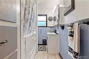 9715 Thurston Ln, Sedro Woolley, WA 98284 - Photo 23