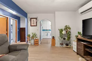 9715 Thurston Ln, Sedro Woolley, WA 98284 - Photo 7