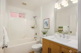 325 Winslow Way W, Bainbridge Island, WA 98110 - Photo 23