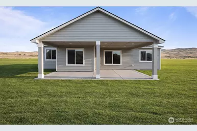8391 Desert Greens Loop SE, Othello, WA 99344 - Photo 23