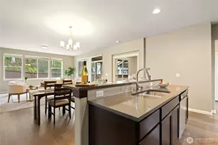 3914 Portside Dr, Bremerton, WA 98312 - Photo 13