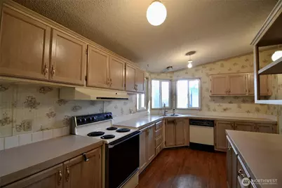 5250 College Street SE #19, Lacey, WA 98503 - Photo 17