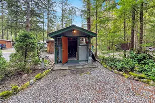 21 Drial Loop, Deming, WA 98244 - Photo 3