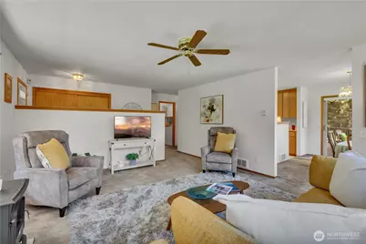 827 Illahee Drive, Fox Island, WA 98333 - Photo 9