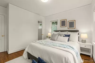 8011 18th Avenue NE, Seattle, WA 98115 - Photo 15