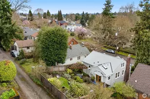 8011 18th Ave NE, Seattle, WA 98115 - Photo 31