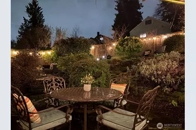 8011 18th Avenue NE, Seattle, WA 98115 - Photo 29