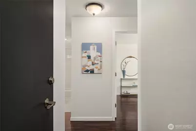 2501 Canterbury Lane E #322, Seattle, WA 98112 - Photo 3