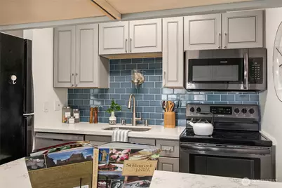 2501 Canterbury Lane E #322, Seattle, WA 98112 - Photo 15