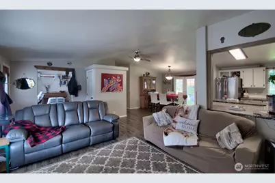 18434 Apricot Street SW, Rochester, WA 98579 - Photo 9