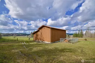 9715 381st St E, Eatonville, WA 98328 - Photo 35