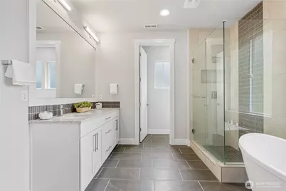 7230 NE 129th St, Kirkland, WA 98034 - Photo 23