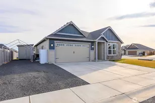 702 K St NE, Quincy, WA 98848 - Photo 3