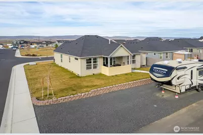 702 K St NE, Quincy, WA 98848 - Photo 7