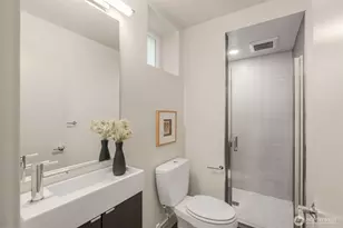 412 W Fulton St, Seattle, WA 98119 - Photo 25