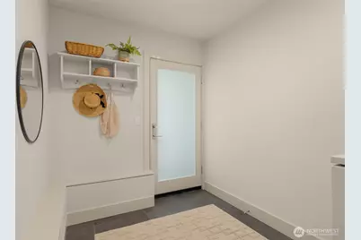 412 W Fulton Street, Seattle, WA 98119 - Photo 3