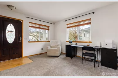 64 SW Festival Court, Oak Harbor, WA 98277 - Photo 5