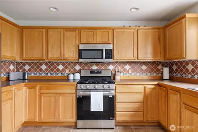 64 SW Festival Court, Oak Harbor, WA 98277 - Photo 9