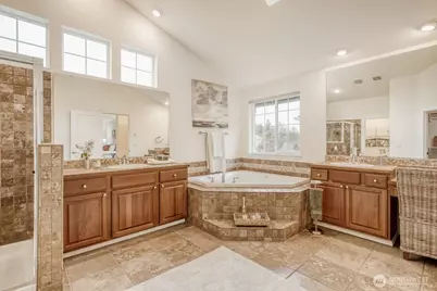 24013 22nd Avenue W, Bothell, WA 98021 - Photo 9