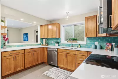 2300 NE 8th Place, Renton, WA 98056 - Photo 5