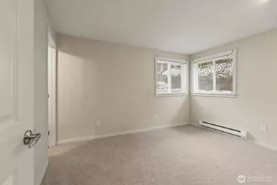 11309 NE 128th Street #F104, Kirkland, WA 98034 - Photo 17