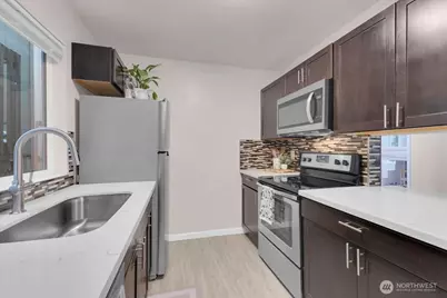 4807 180th Street SW #E103, Lynnwood, WA 98037 - Photo 13