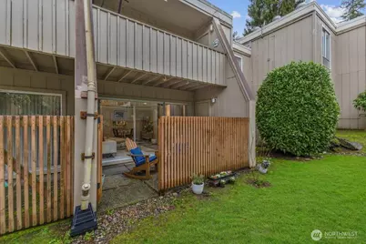 4807 180th Street SW #E103, Lynnwood, WA 98037 - Photo 3