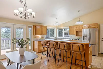 261 E Rainier Court, Allyn, WA 98524 - Photo 11