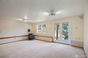 261 E Rainier Ct, Allyn, WA 98524 - Photo 27