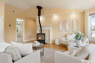 261 E Rainier Court, Allyn, WA 98524 - Photo 7