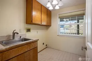 261 E Rainier Ct, Allyn, WA 98524 - Photo 17