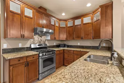 14819 35th Avenue W #6, Lynnwood, WA 98087 - Photo 1