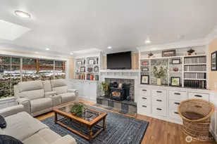 22828 Upper Dorre Don Way SE, Maple Valley, WA 98038 - Photo 9