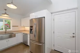 1920 W 4th St, Port Angeles, WA 98363 - Photo 11