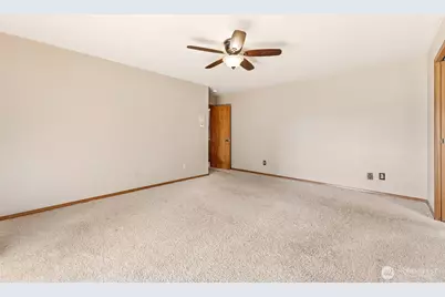 11610 45th Street E, Edgewood, WA 98372 - Photo 19