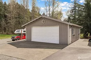 11610 45th St E, Edgewood, WA 98372 - Photo 25