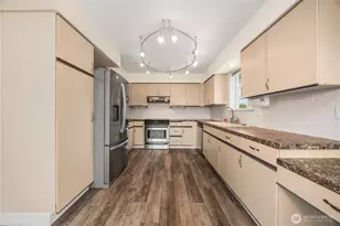 109 Pyramid Pl, Chelan, WA 98816 - Photo 9