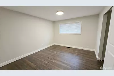 1815 116th Avenue NE, Bellevue, WA 98004 - Photo 9