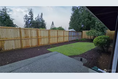 1815 116th Avenue NE, Bellevue, WA 98004 - Photo 17