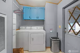 5900 64th St NE, Marysville, WA 98270 - Photo 7