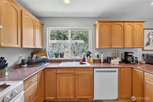 4244 Archer Dr, Bellingham, WA 98226 - Photo 5